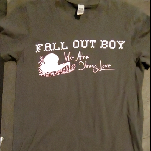 Fall Out Boy WE ARE YOUNG LOVE Concert Tour Tops - Fall Out Boy WE ARE YOUNG LOVE Concert Large